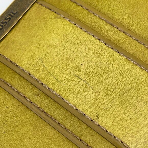 Fossil Women's Yellow Green Leather Full Size Top Clasp Wallet - Picture 12 of 14